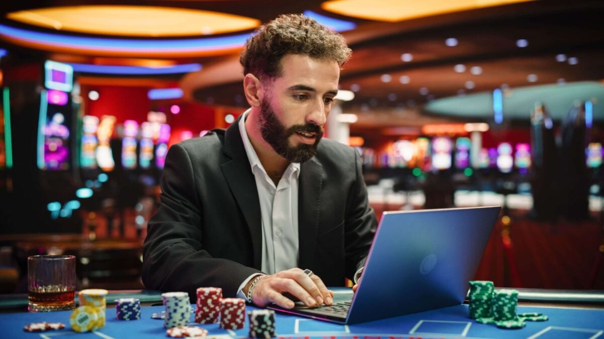 Best Casino Stocks to Buy in 2026: DraftKings and MGM Top the List
